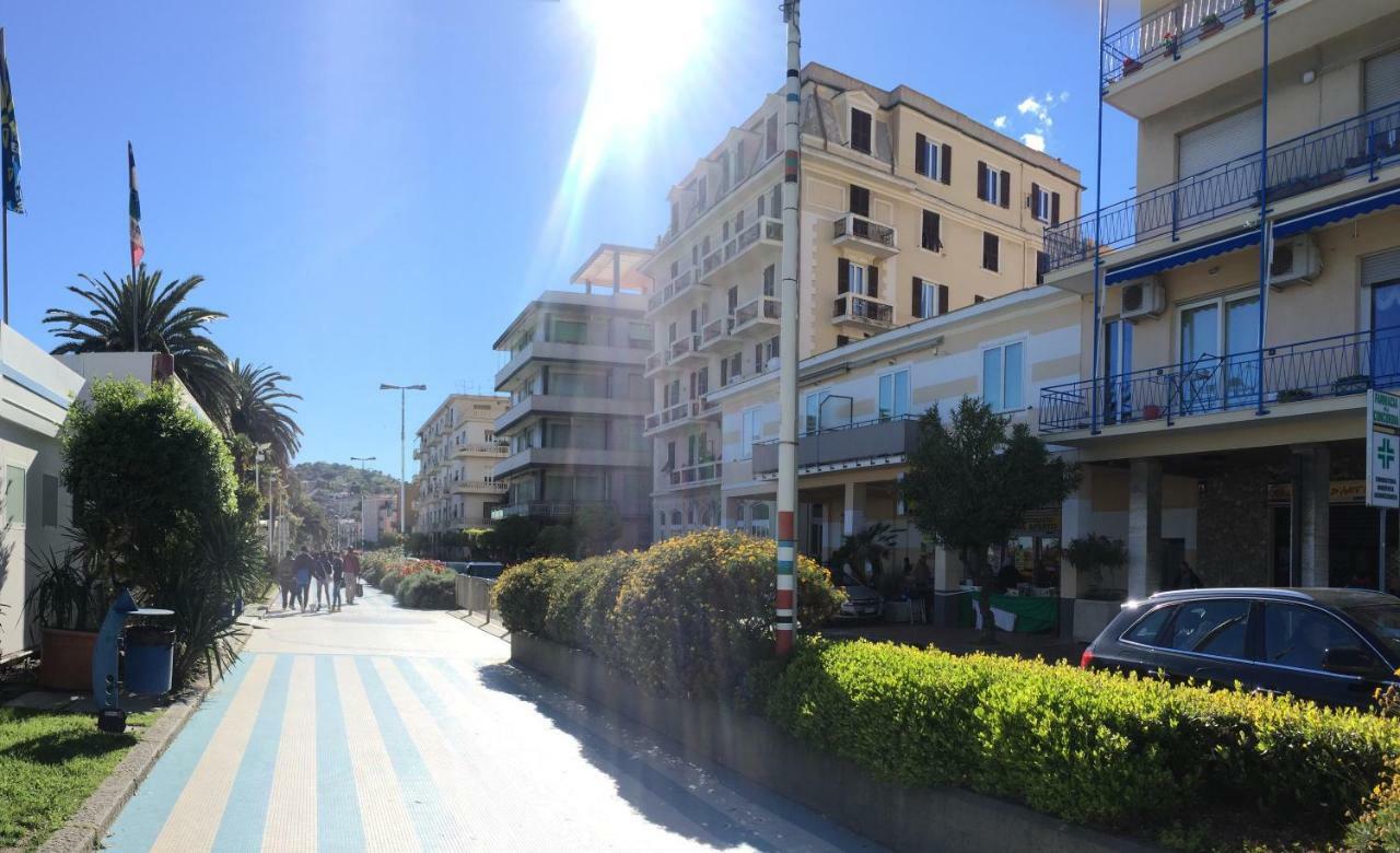 Apartamento Canto del Mare Albissola Marina Exterior foto